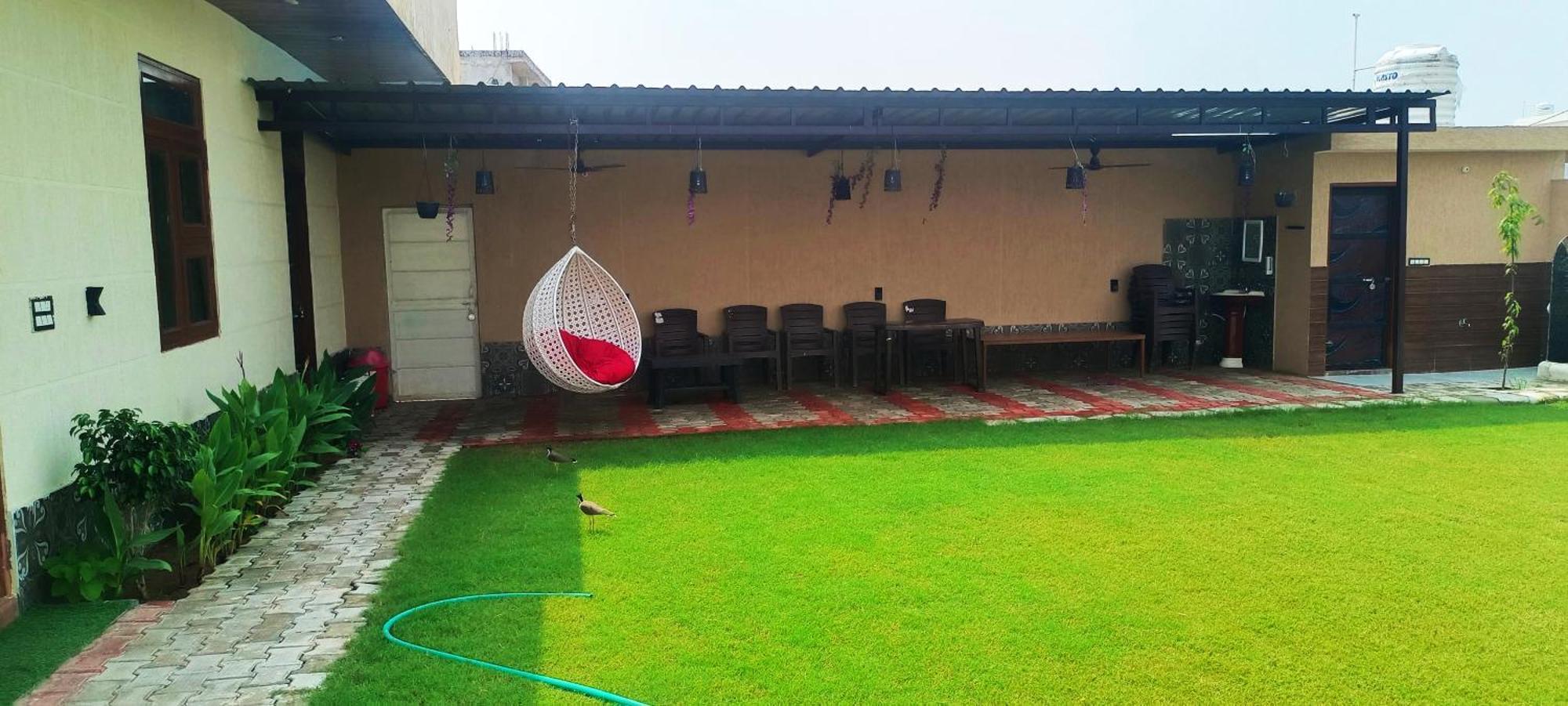 ホテル Suvarna Farm'S Wātka エクステリア 写真